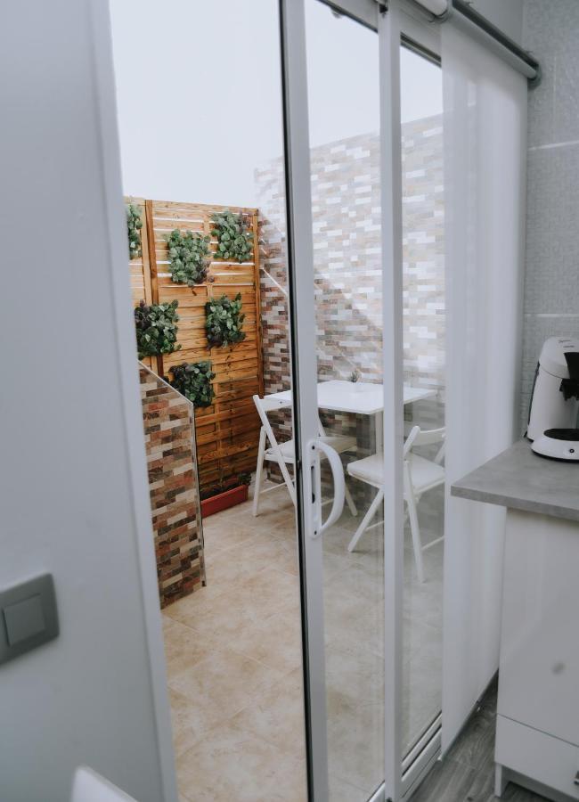 Eres Emerita "Apartamentos & Suites" Merida Exterior photo